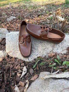 Tommy Hilfiger Shoes Men’s Size 11W Leather. Boat Shoes. Slip on.